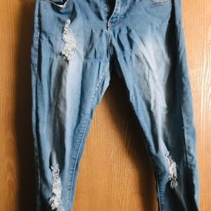Bamboo ripped denim 🦋